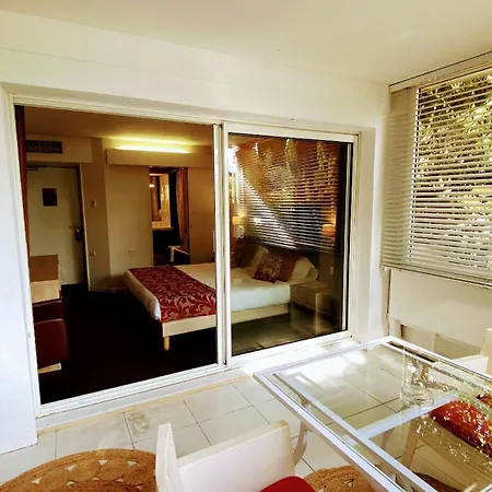 Royal Hotell